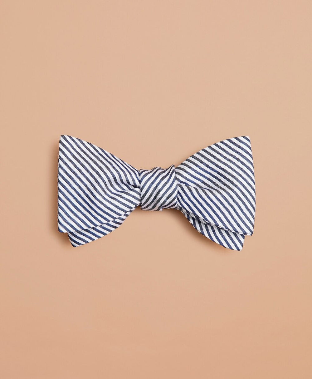 Alternating Stripe Bow Tie