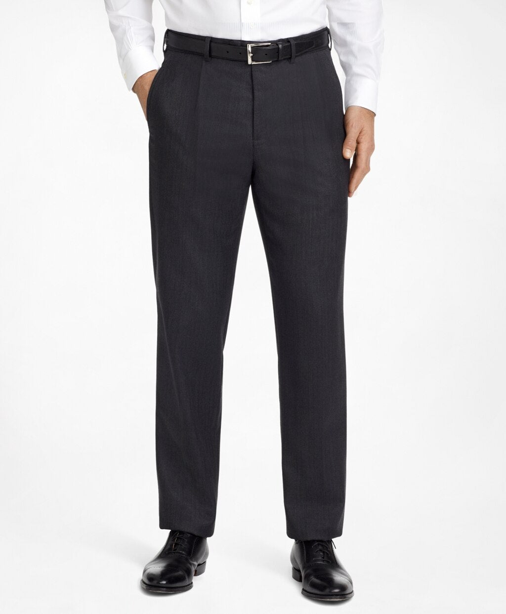 Madison Fit Saxxon™ Wool Herringbone 1818 Suit