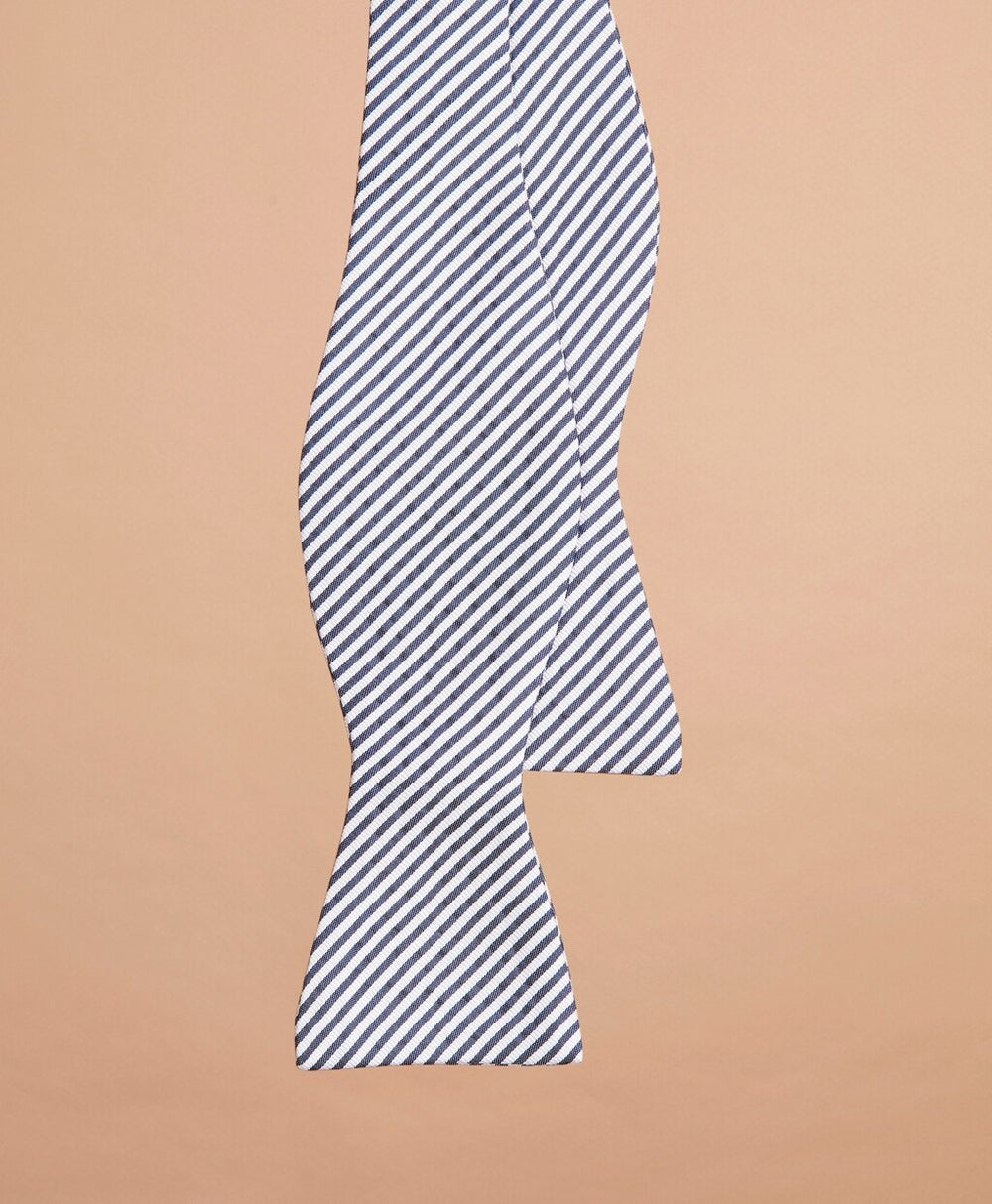 Alternating Stripe Bow Tie