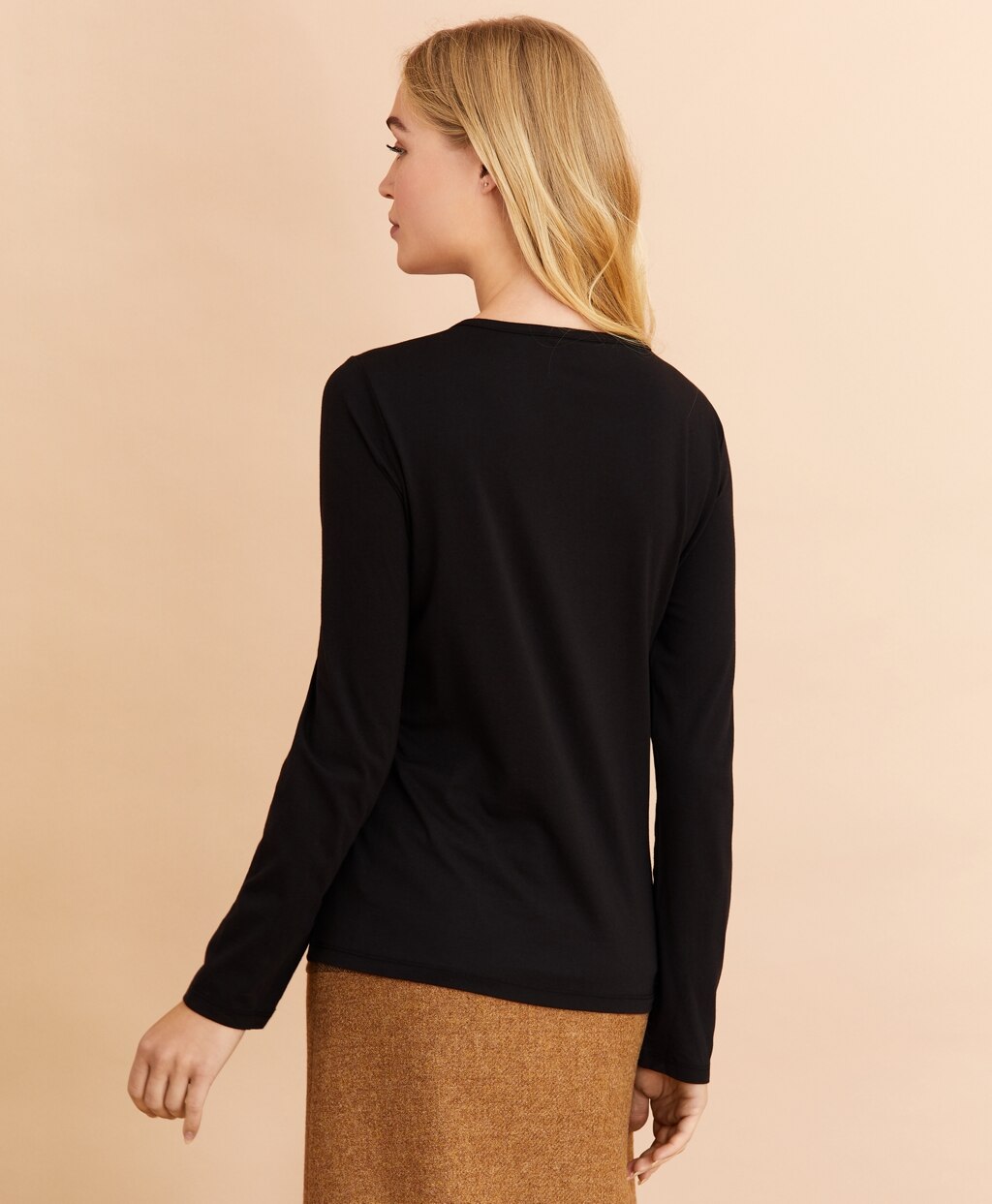 Scoopneck Long-Sleeve T-Shirt