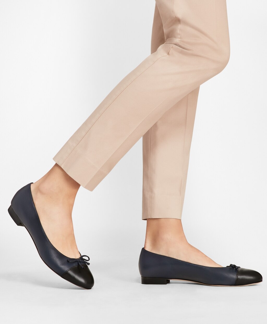 Color-block Leather Flats